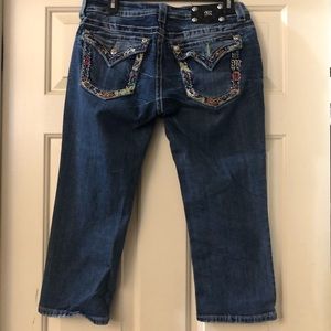 Size 30 miss me capris